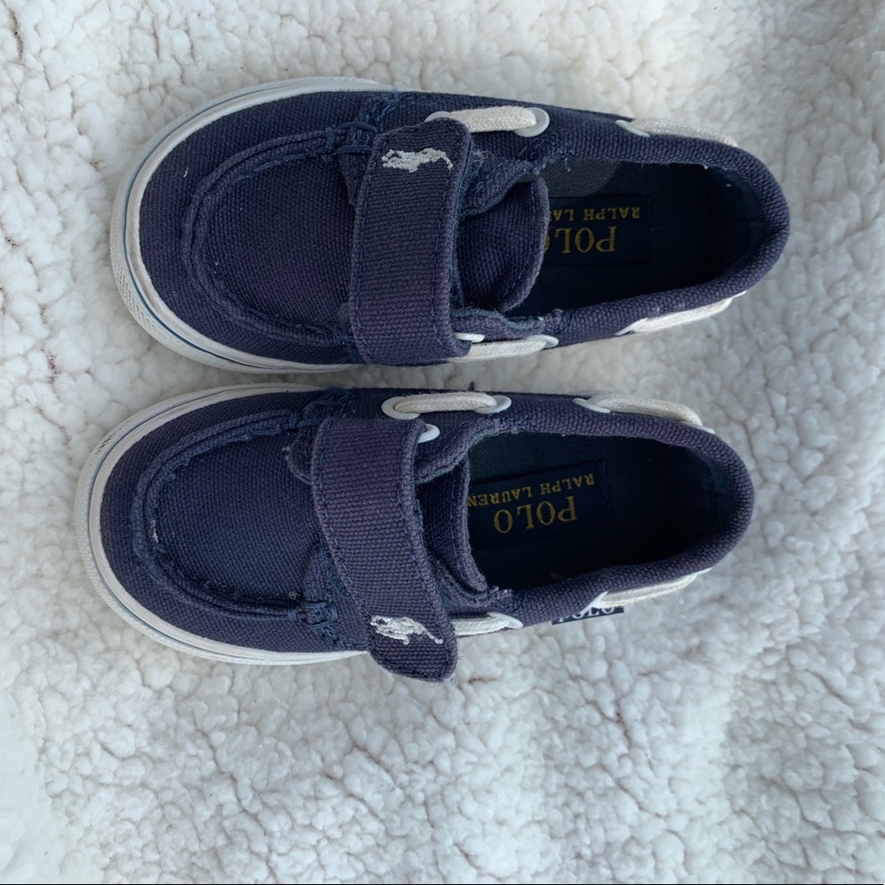 Boys boat shoes